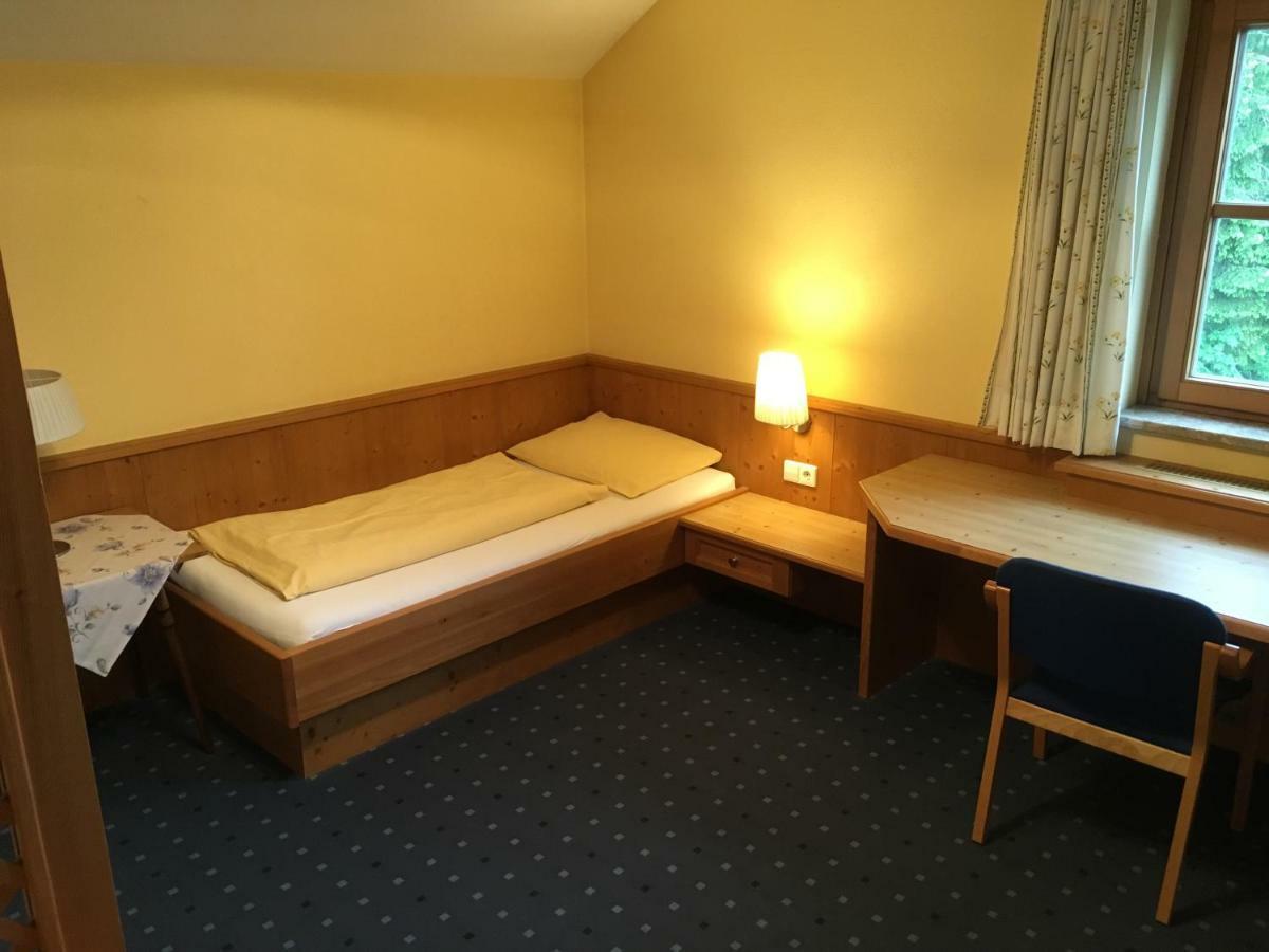 Brueckenwirt Hotel Hallein Exterior photo